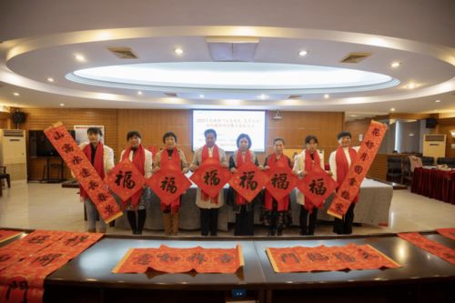 筆墨凝香迎新春 鏡頭定格展風(fēng)采——石樓鎮(zhèn)婦聯(lián)“文化惠民·筆墨迎春”婦女?dāng)z影培訓(xùn)暨送春聯(lián)活動(dòng)策劃方案